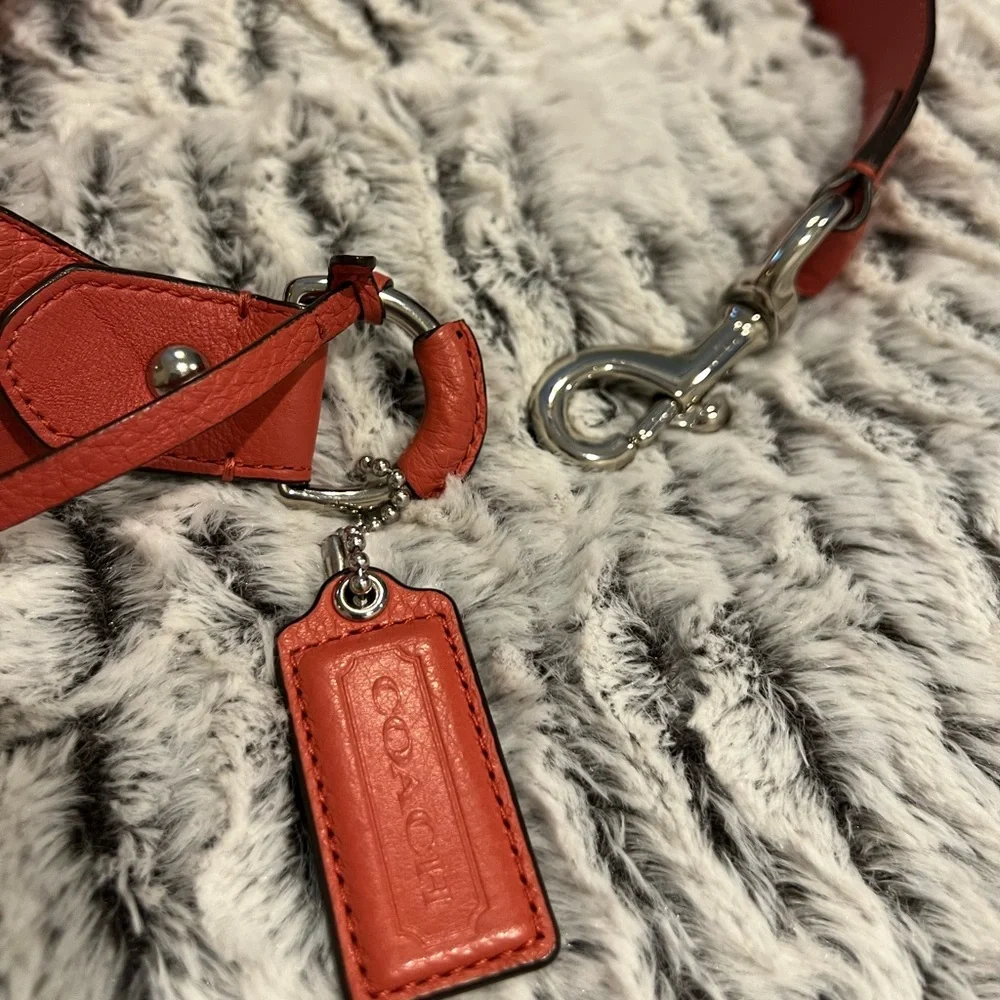 Coach Avery Sienna Soft Pebble Leather Large Hobo bag